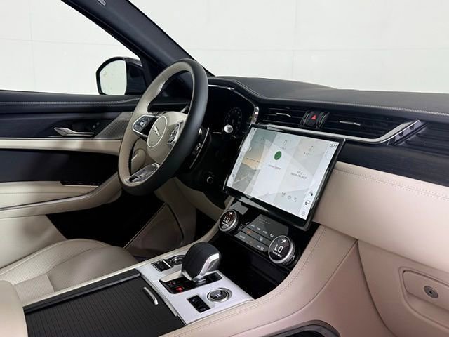 Certified 2026 Jaguar F-PACE R-Dynamic S image 14