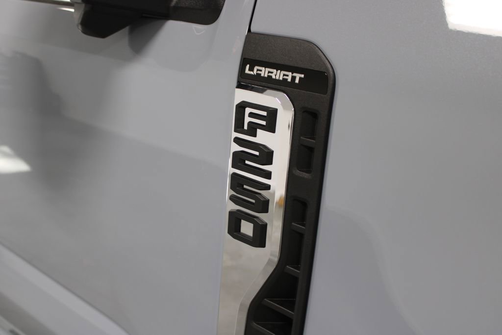 New 2026 Ford F250 Lariat w/ Chrome Package image 12