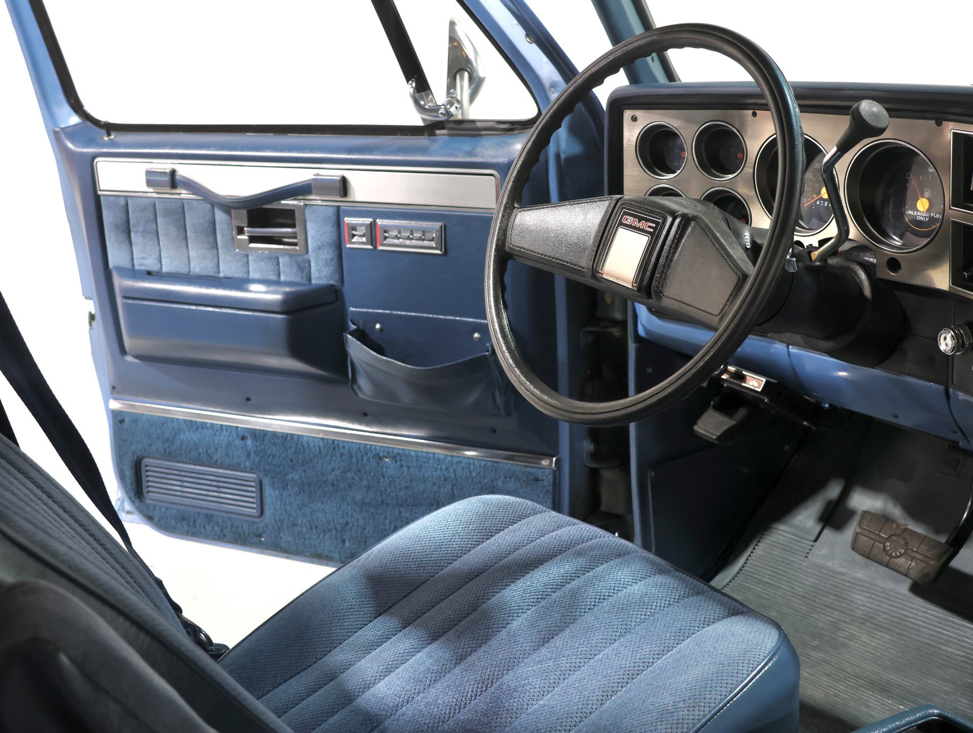 Used 1987 GMC Suburban 2WD image 64