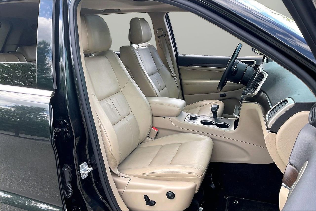 Used 2014 Jeep Grand Cherokee Limited AWD/4WD image 25