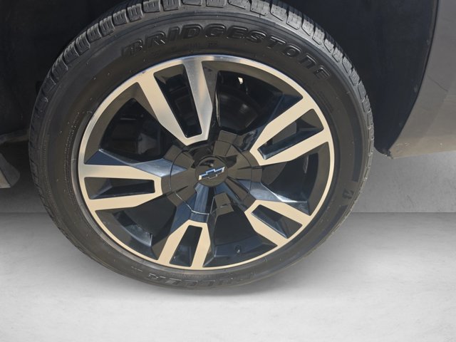 Used 2019 Chevrolet Suburban Premier RWD image 22