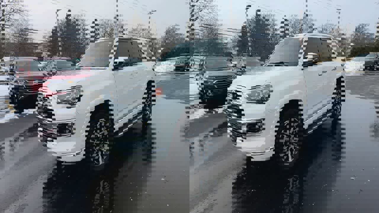 Used 2020 Toyota 4Runner Limited image 4