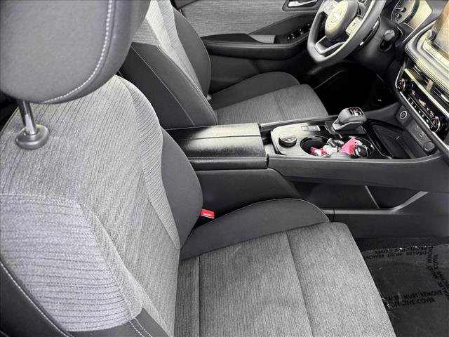 Used 2023 Nissan Rogue SV image 19