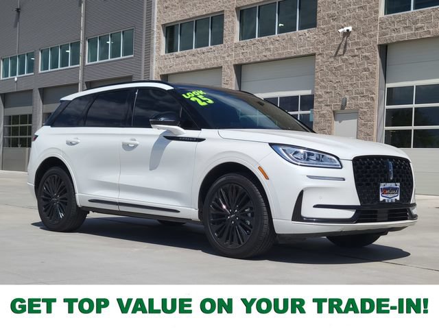Certified 2025 Lincoln Corsair Reserve w/ Jet Appearance Package AWD/4WD image 1