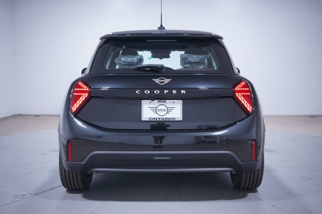 New 2026 MINI Cooper 2-Door Hardtop FWD image 5