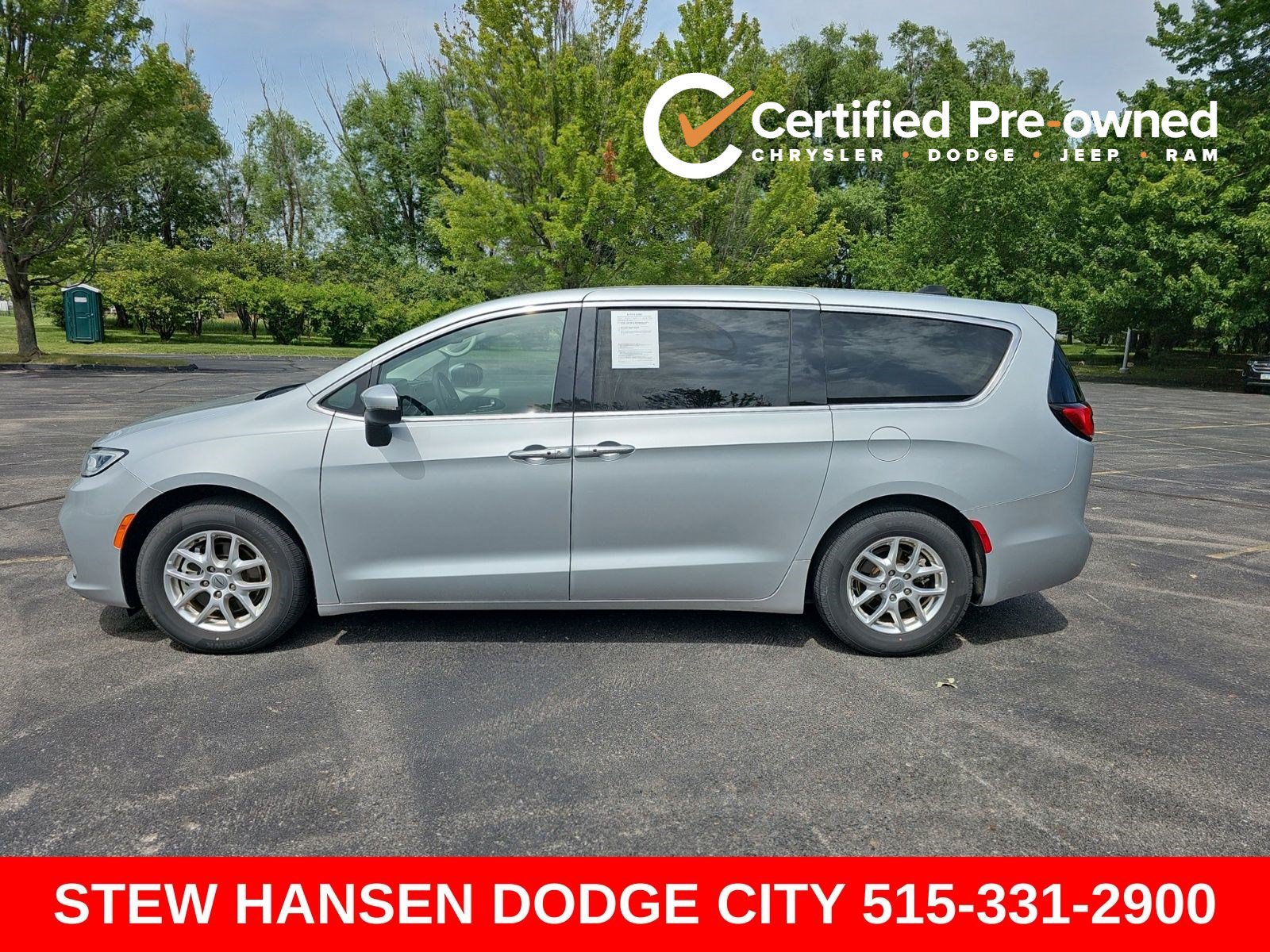 Used 2023 Chrysler Pacifica Touring-L