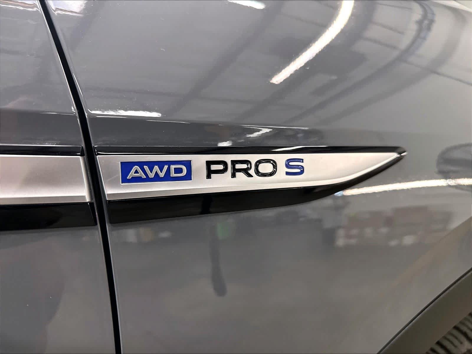 Used 2023 Volkswagen ID.4 Pro S AWD/4WD image 28