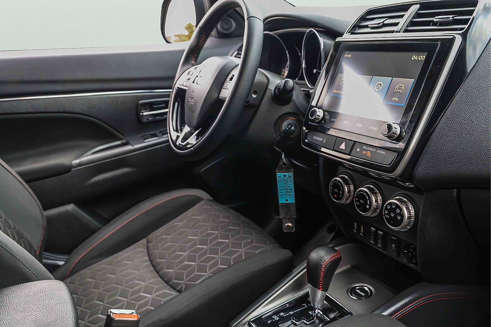 Used 2025 Mitsubishi Outlander Sport AWD image 24