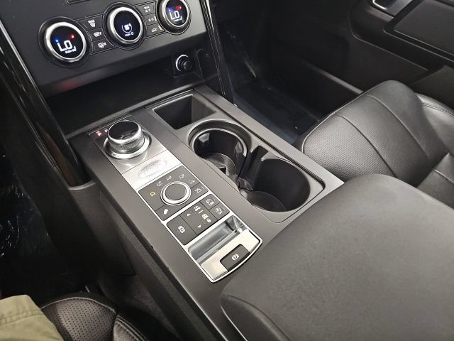 Used 2018 Land Rover Discovery SE AWD/4WD image 21