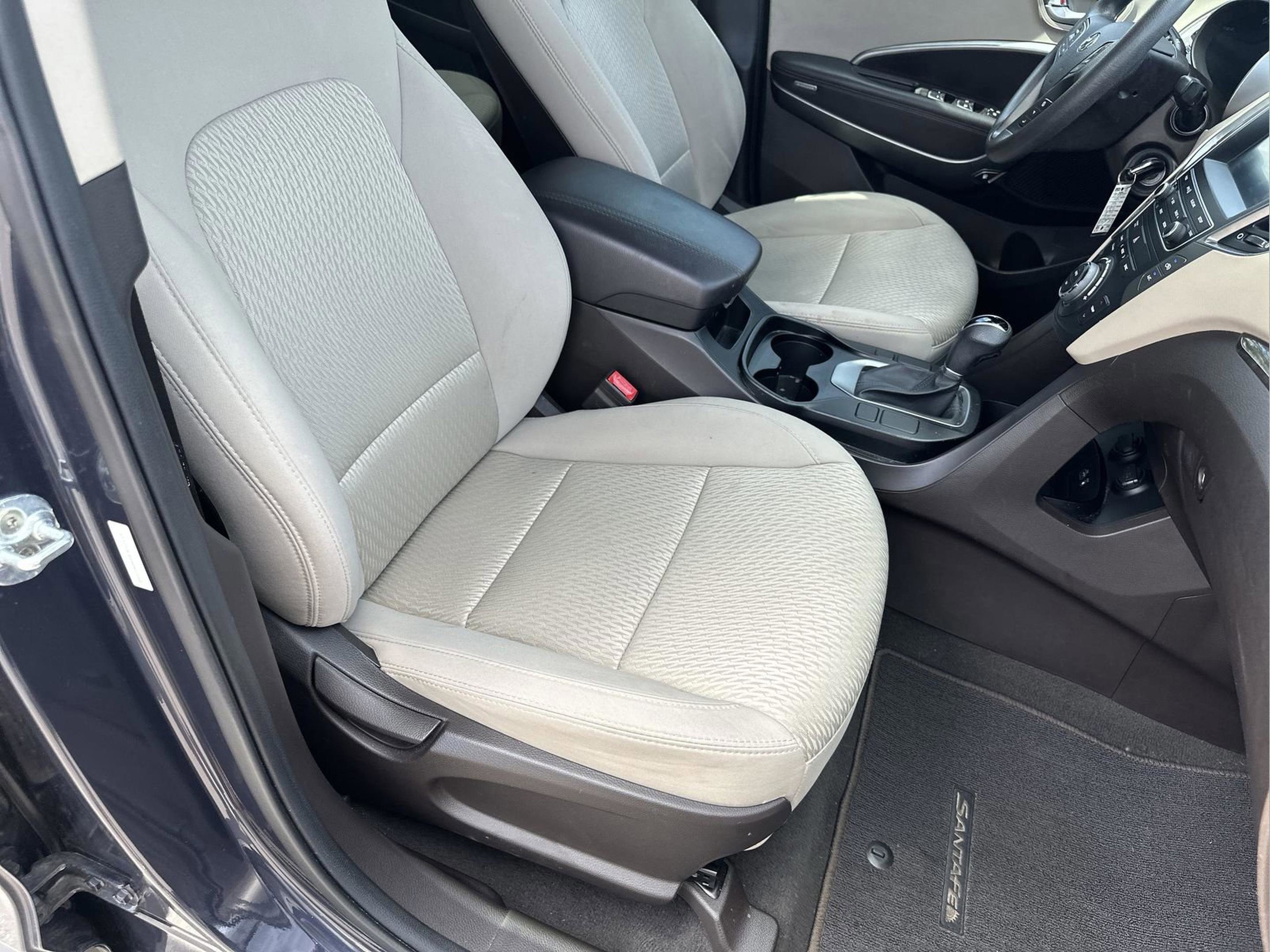 Used 2017 Hyundai Santa Fe Sport image 24