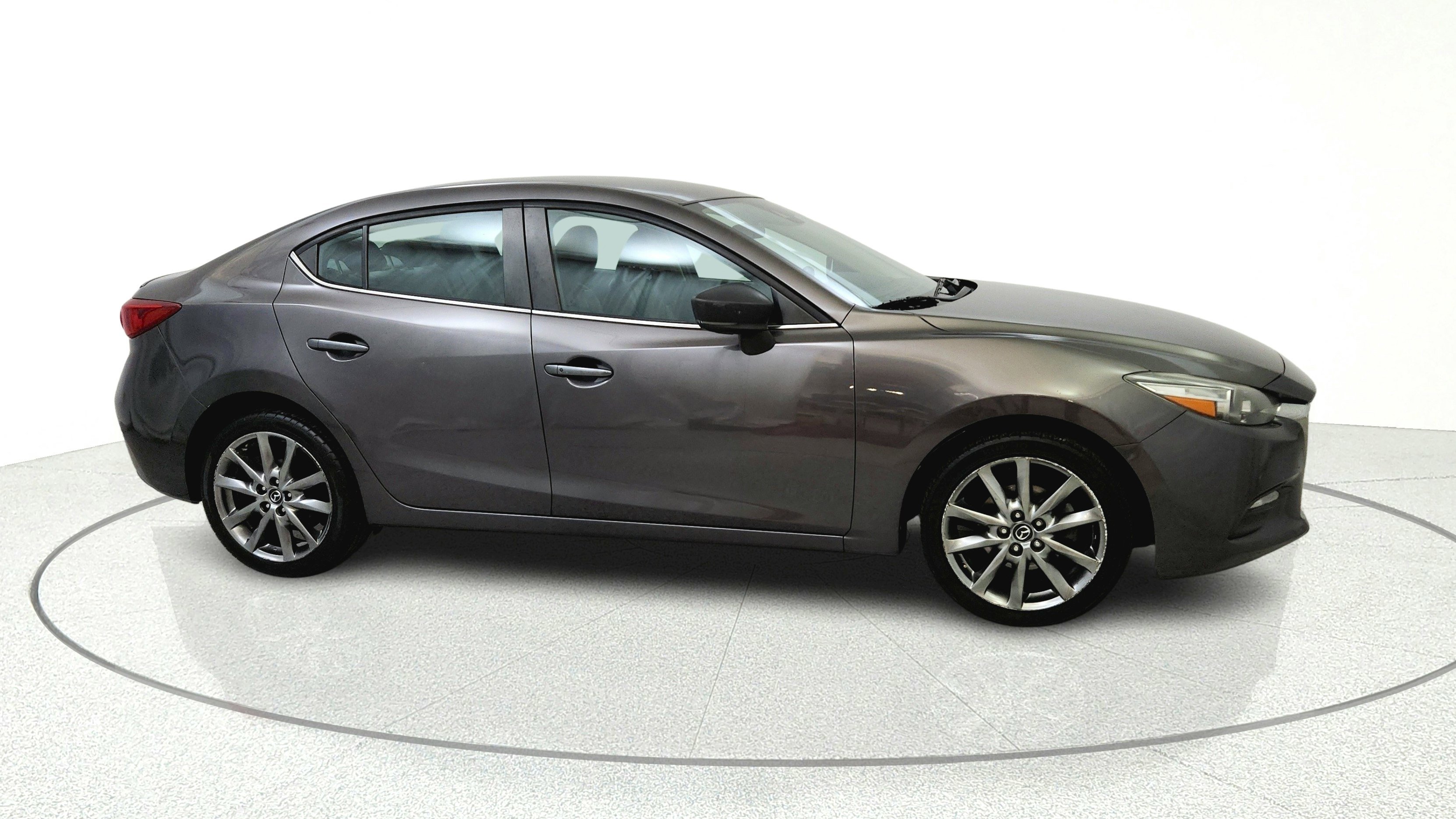 Used 2018 MAZDA MAZDA3 Touring FWD image 8