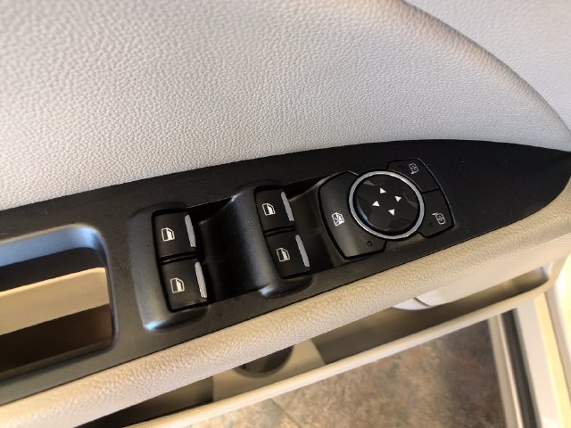 Used 2018 Ford Fusion SE w/ Fusion SE Technology Package AWD/4WD image 12