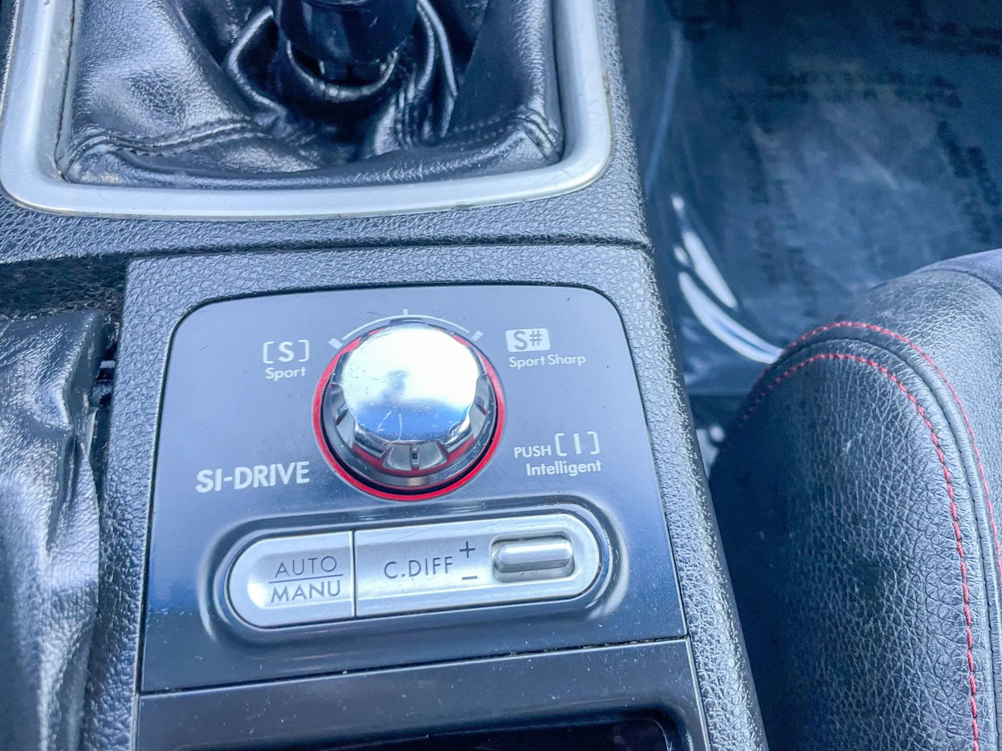 Used 2014 Subaru Impreza WRX STI image 34