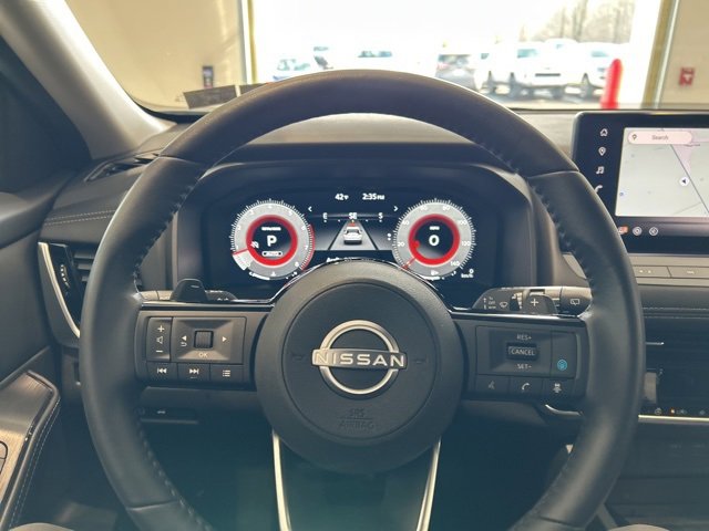 Used 2024 Nissan Rogue SL image 10