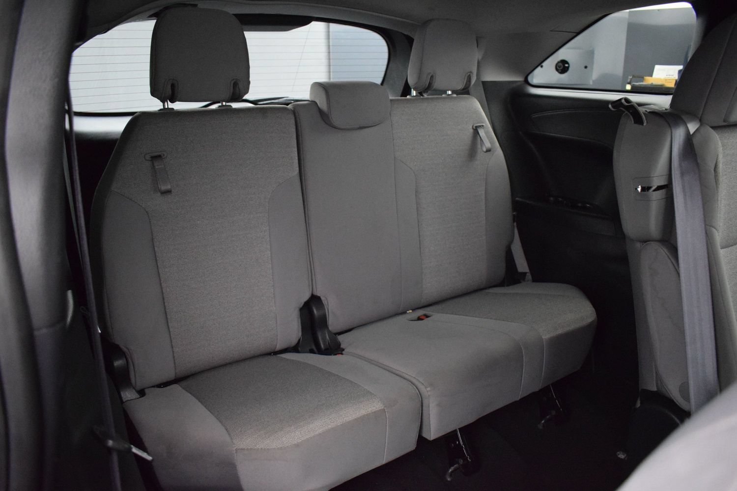 Used 2025 Toyota Sienna LE FWD image 12