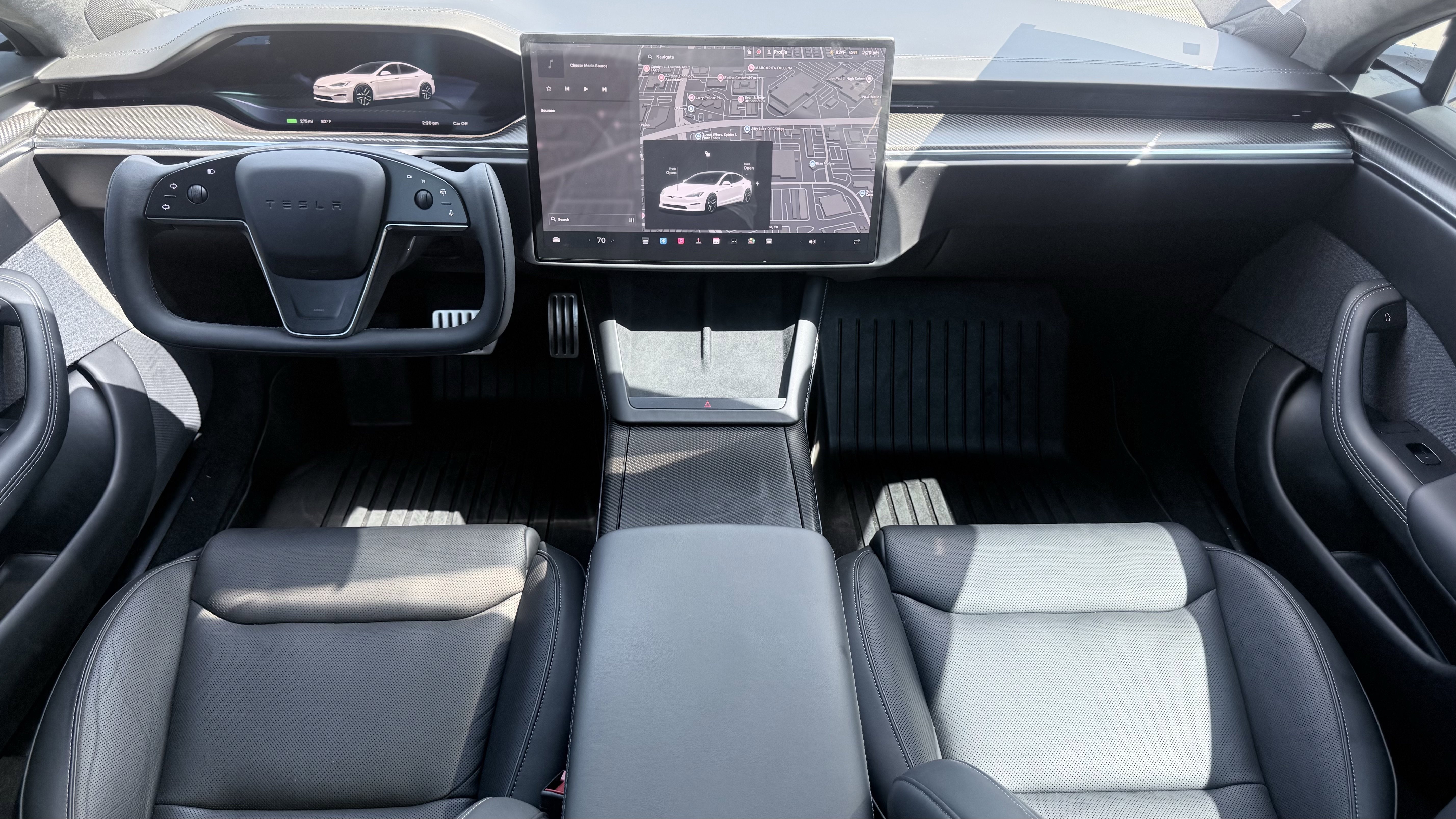 Used 2022 Tesla Model S Plaid image 2