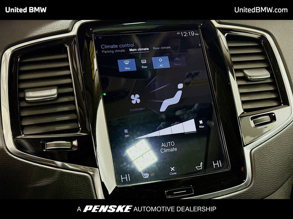 Used 2019 Volvo XC60 T5 Momentum w/ Multimedia Package image 11