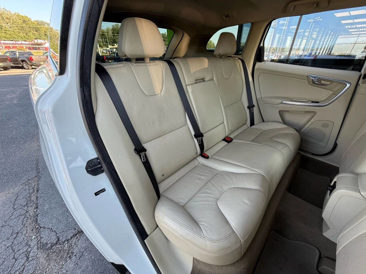 Used 2013 Volvo XC60 T6 image 12