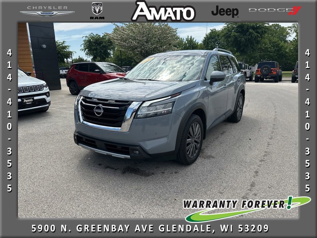 Used 2022 Nissan Pathfinder SL AWD/4WD image 1