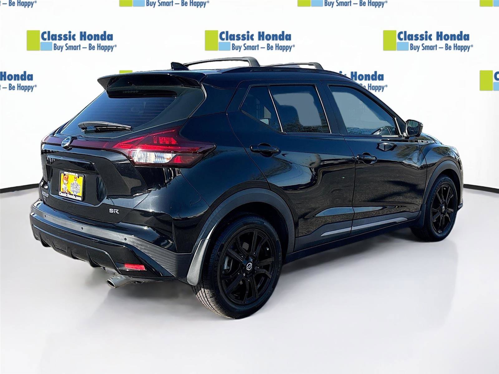 Used 2021 Nissan Kicks SR w/ Interior Electronics Package image 8