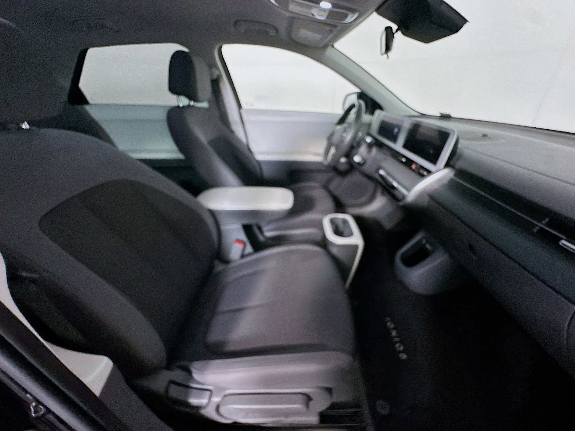 Used 2024 Hyundai Ioniq 5 SE image 31