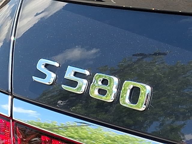 Used 2021 Mercedes-Benz S 580 4MATIC Sedan w/ AMG Line image 30
