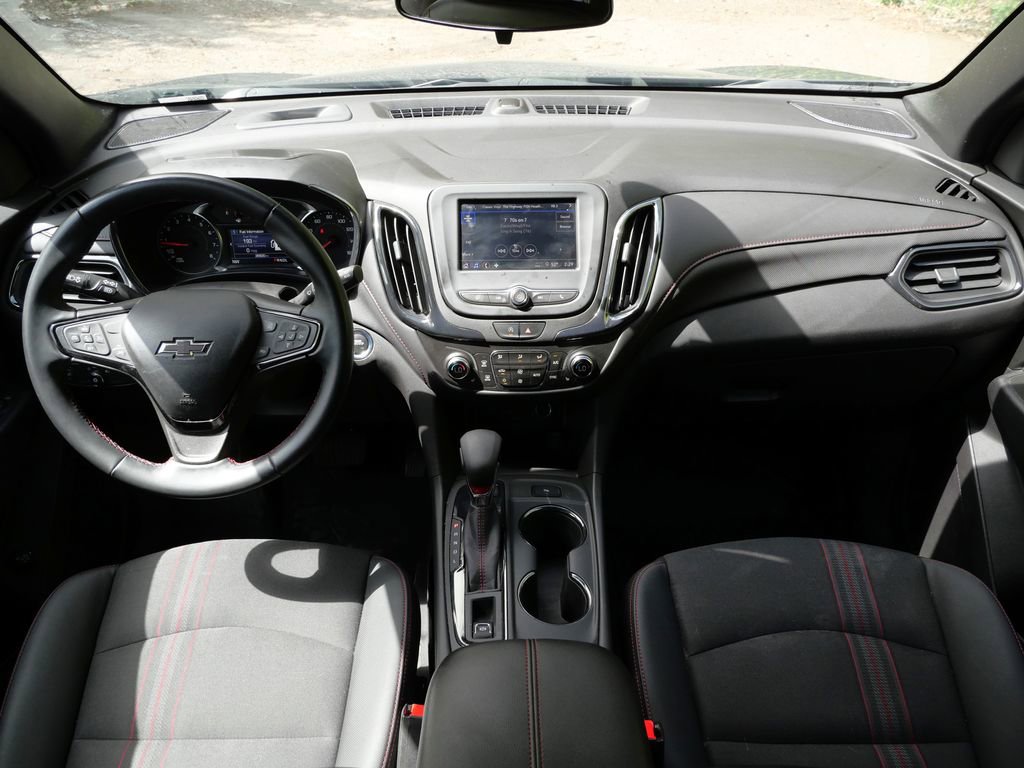 Used 2023 Chevrolet Equinox RS AWD/4WD image 17