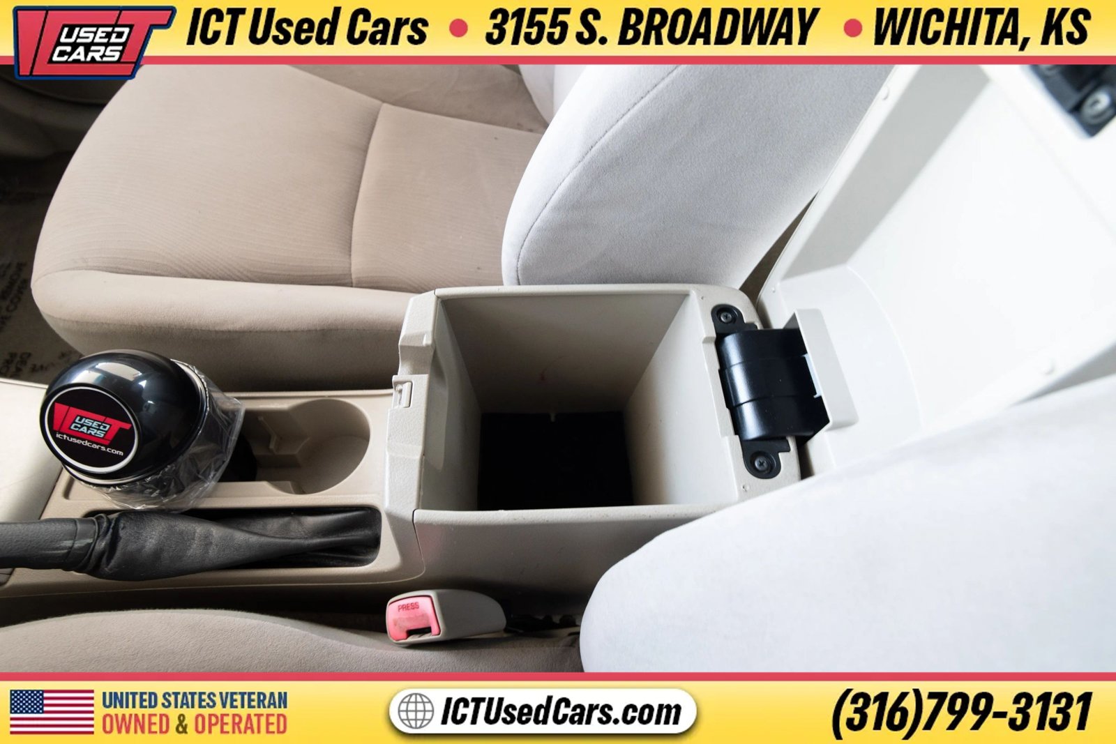 Used 2011 Toyota Corolla LE FWD image 12