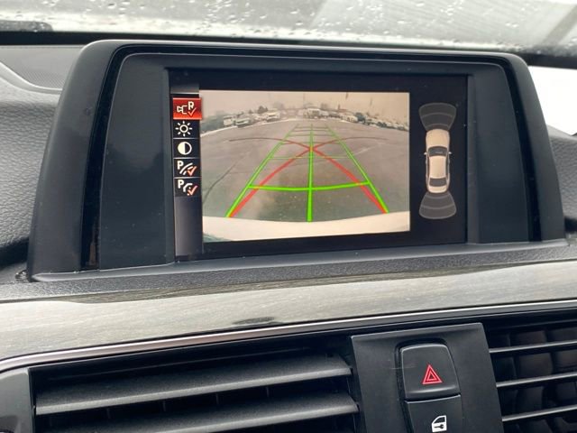 Used 2017 BMW 320i Sedan image 10