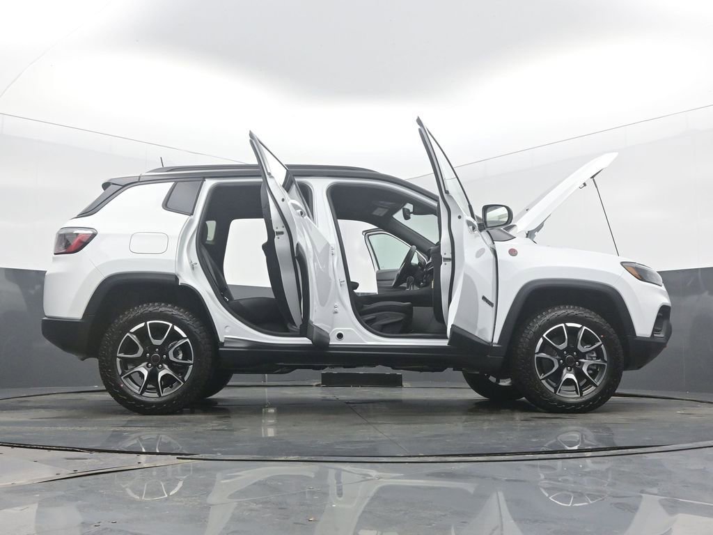 New 2026 Jeep Compass Trailhawk image 61