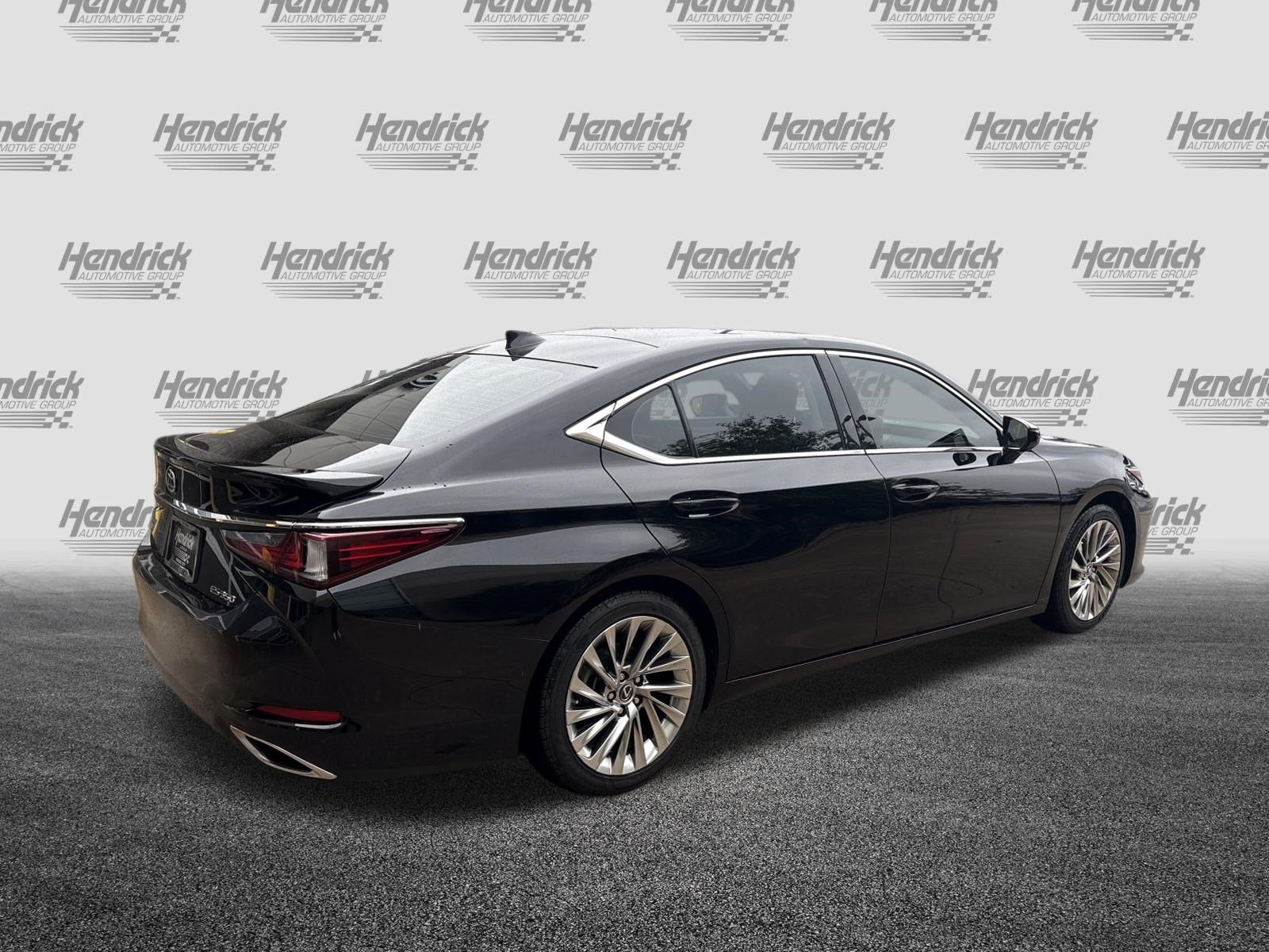 Certified 2023 Lexus ES 350 w/ Accessory Package (Z2) FWD image 10