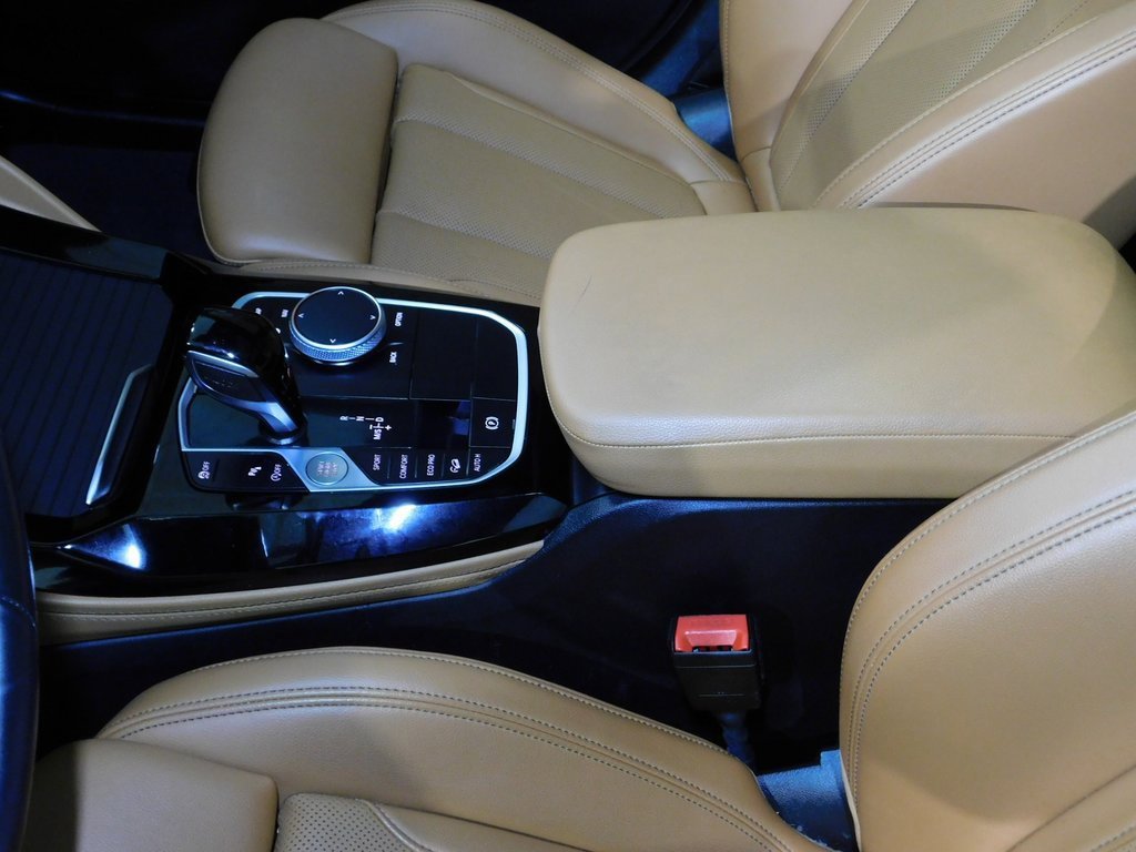 Used 2023 BMW X4 xDrive30i image 32