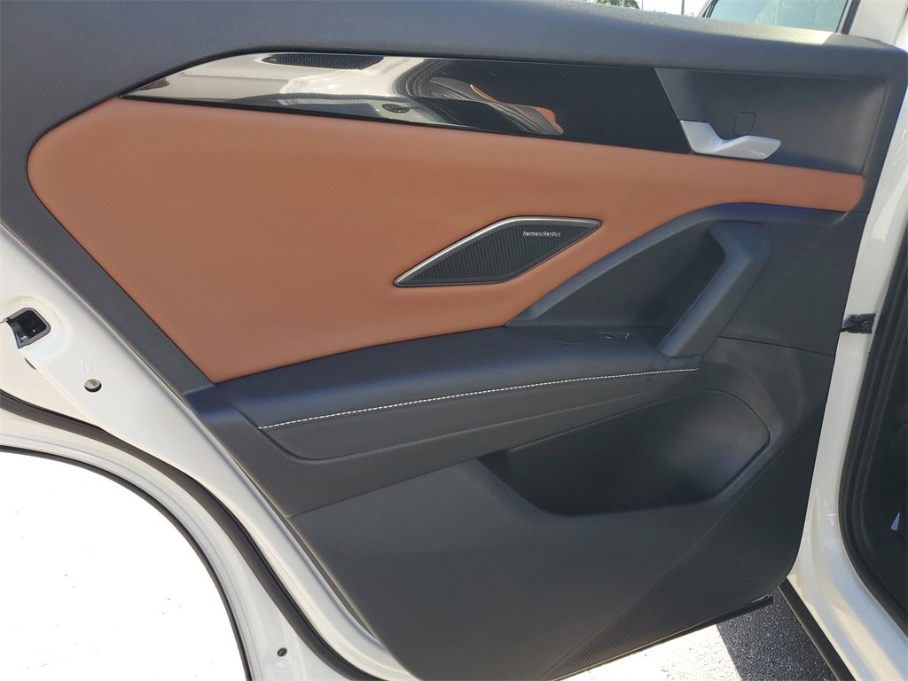 New 2026 Volkswagen Tiguan SEL R-Line image 10