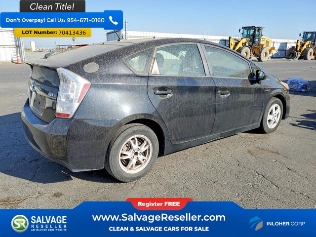 Used 2011 Toyota Prius Three w/ Navigation Pkg FWD image 4