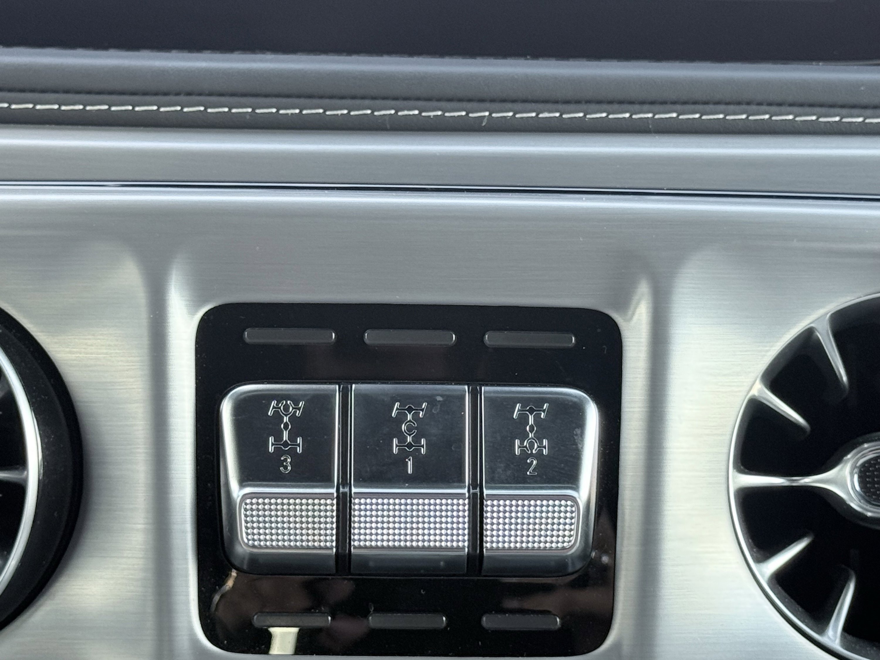 Used 2023 Mercedes-Benz G 550 image 67