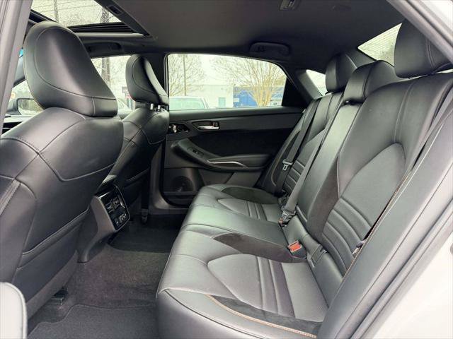 Certified 2019 Toyota Avalon Touring w/ Advanced Safety Package FWD image 16