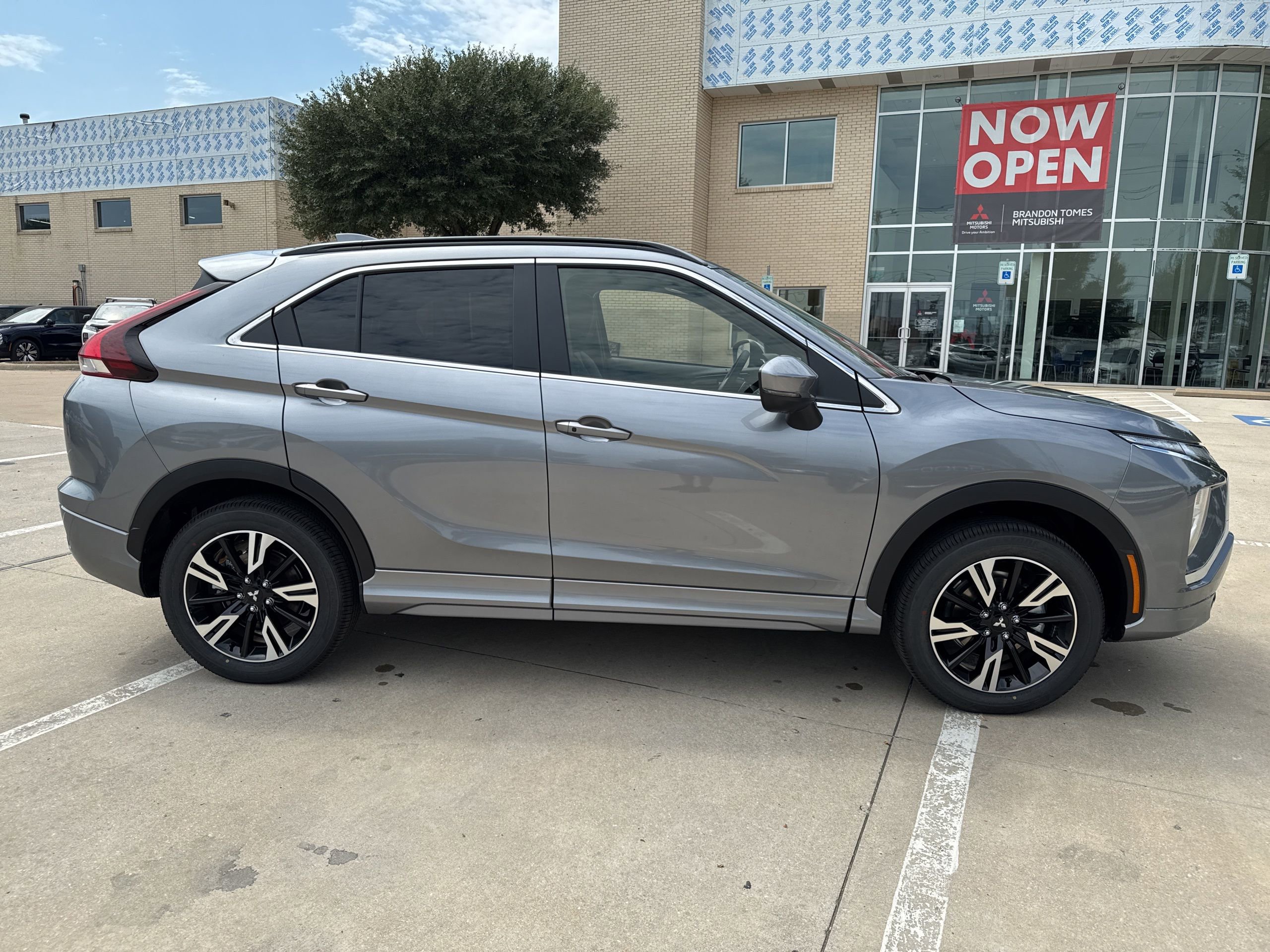 New 2026 Mitsubishi Eclipse Cross SEL image 2