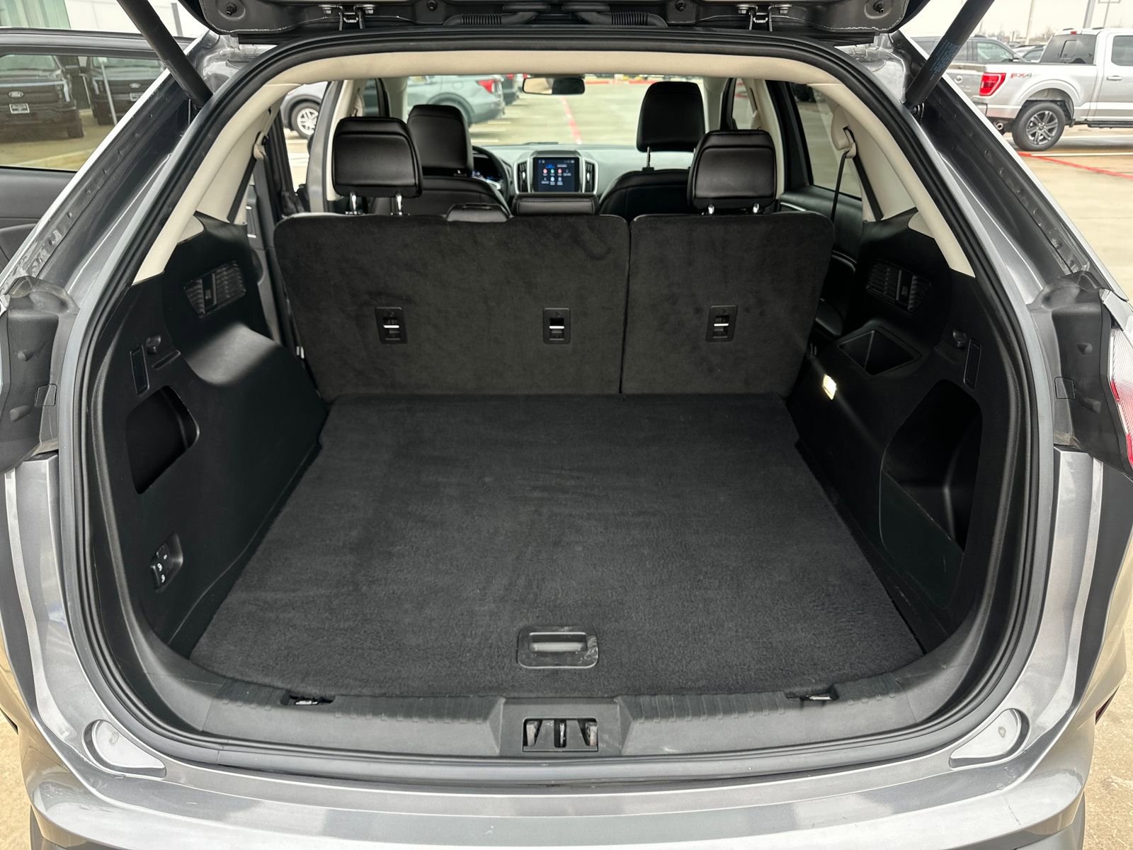 Used 2024 Ford Edge SEL w/ Convenience Package image 28