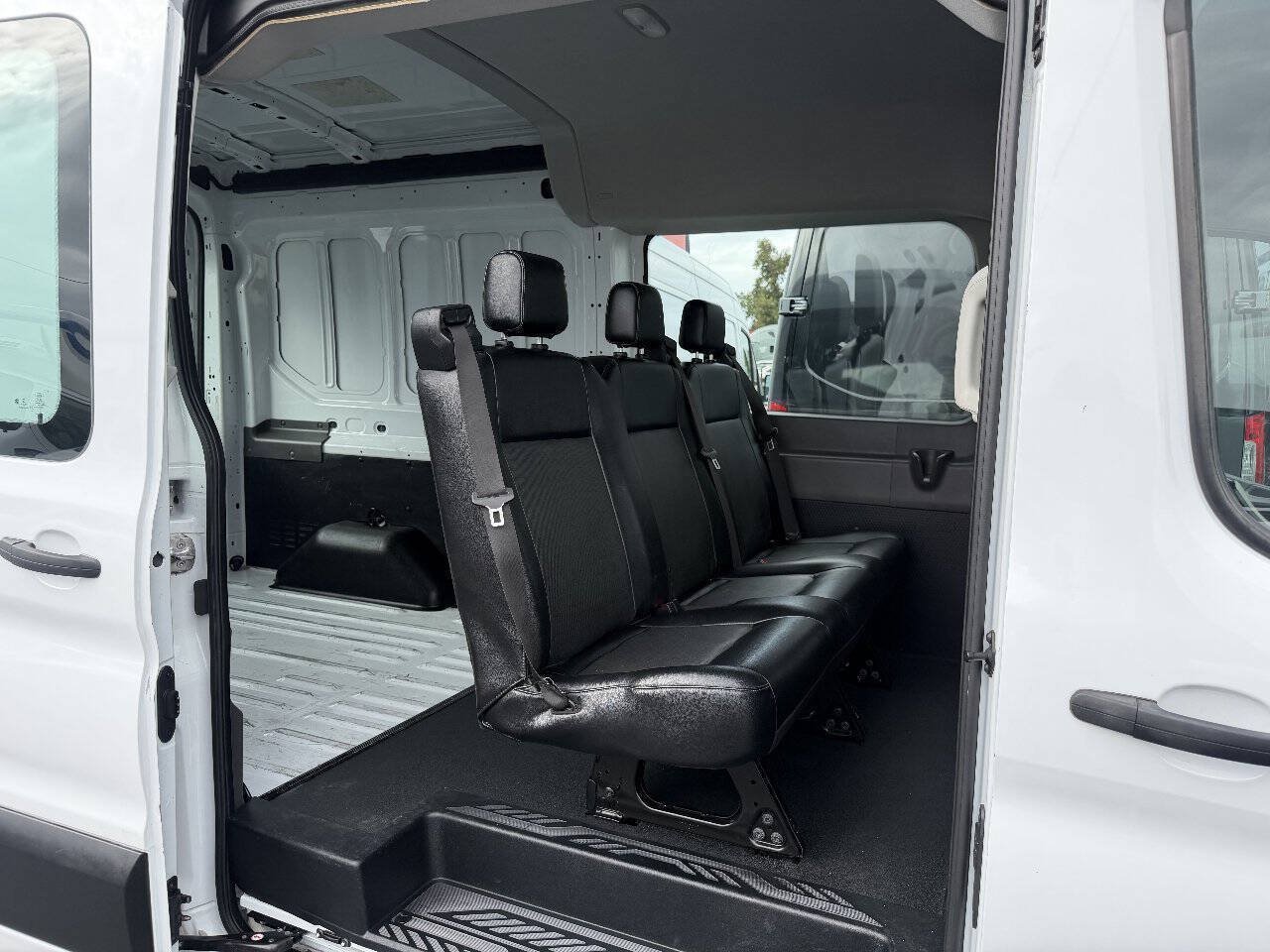 Used 2020 Ford Transit 250 Medium Roof RWD image 13