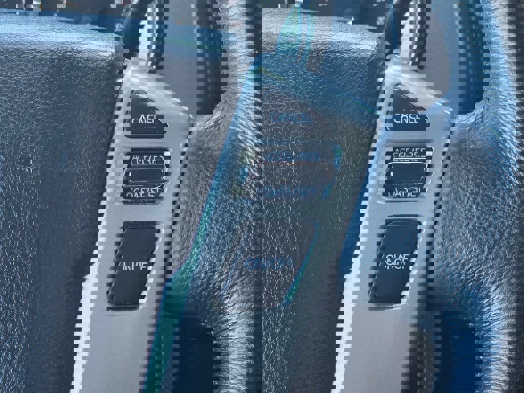 Used 2019 Nissan Titan SV w/ SV Convenience Package image 18