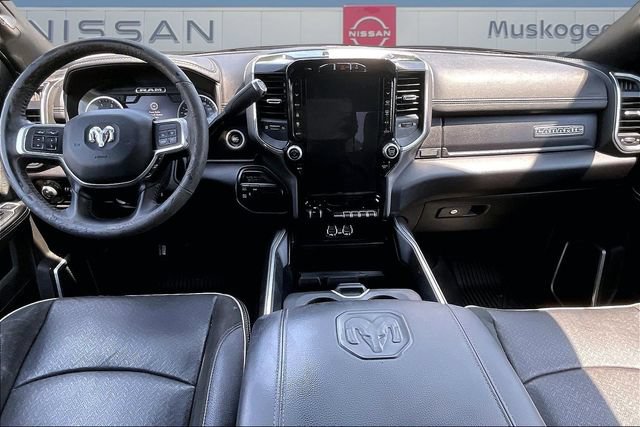 Used 2022 RAM 3500 Laramie AWD/4WD image 8