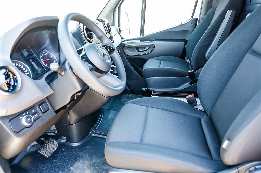 New 2025 Mercedes-Benz Sprinter 2500 image 16
