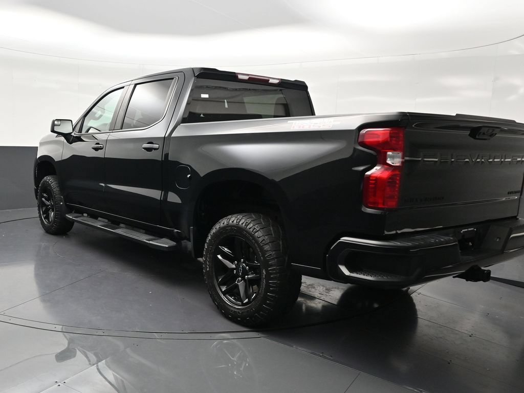 Used 2023 Chevrolet Silverado 1500 Custom Trail Boss w/ LPO, Dark Essentials Package AWD/4WD image 3
