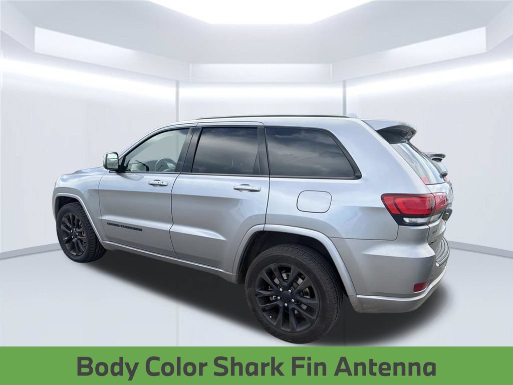 Used 2021 Jeep Grand Cherokee Laredo X AWD/4WD image 16