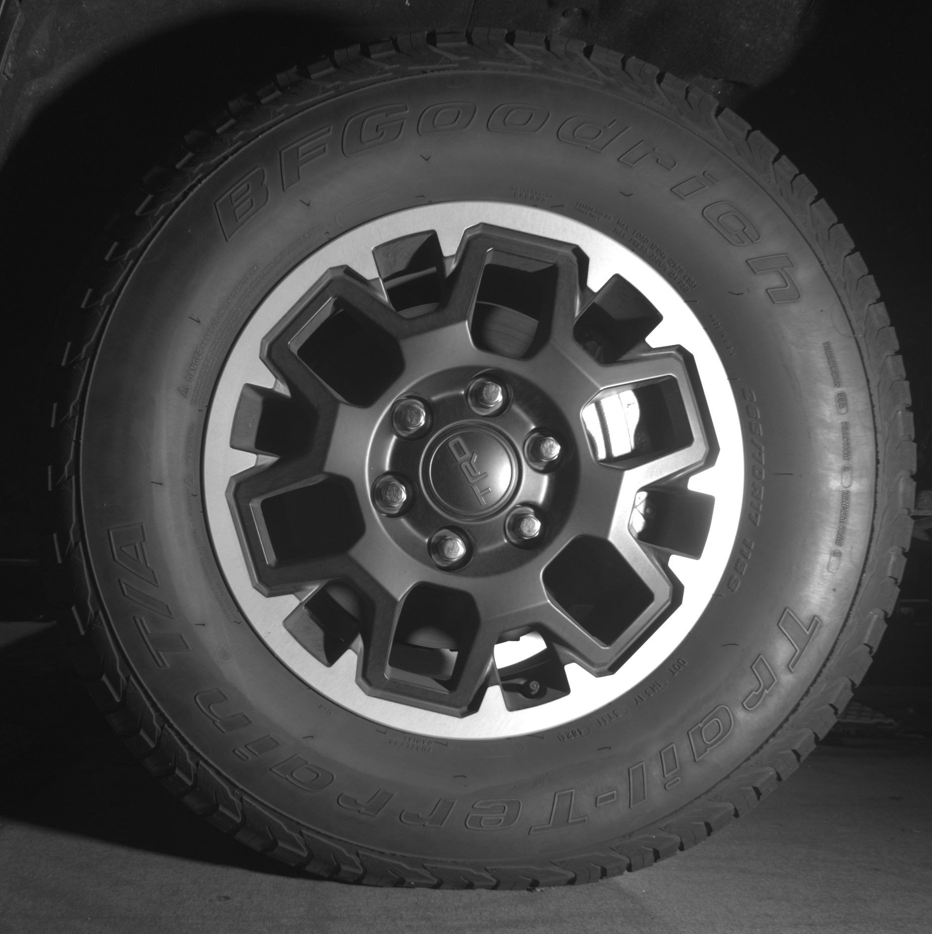 Used 2025 Toyota Tacoma TRD Off-Road image 12