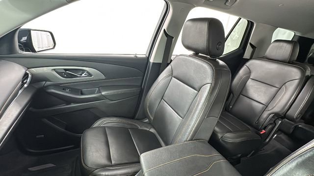 Used 2021 Chevrolet Traverse RS image 13