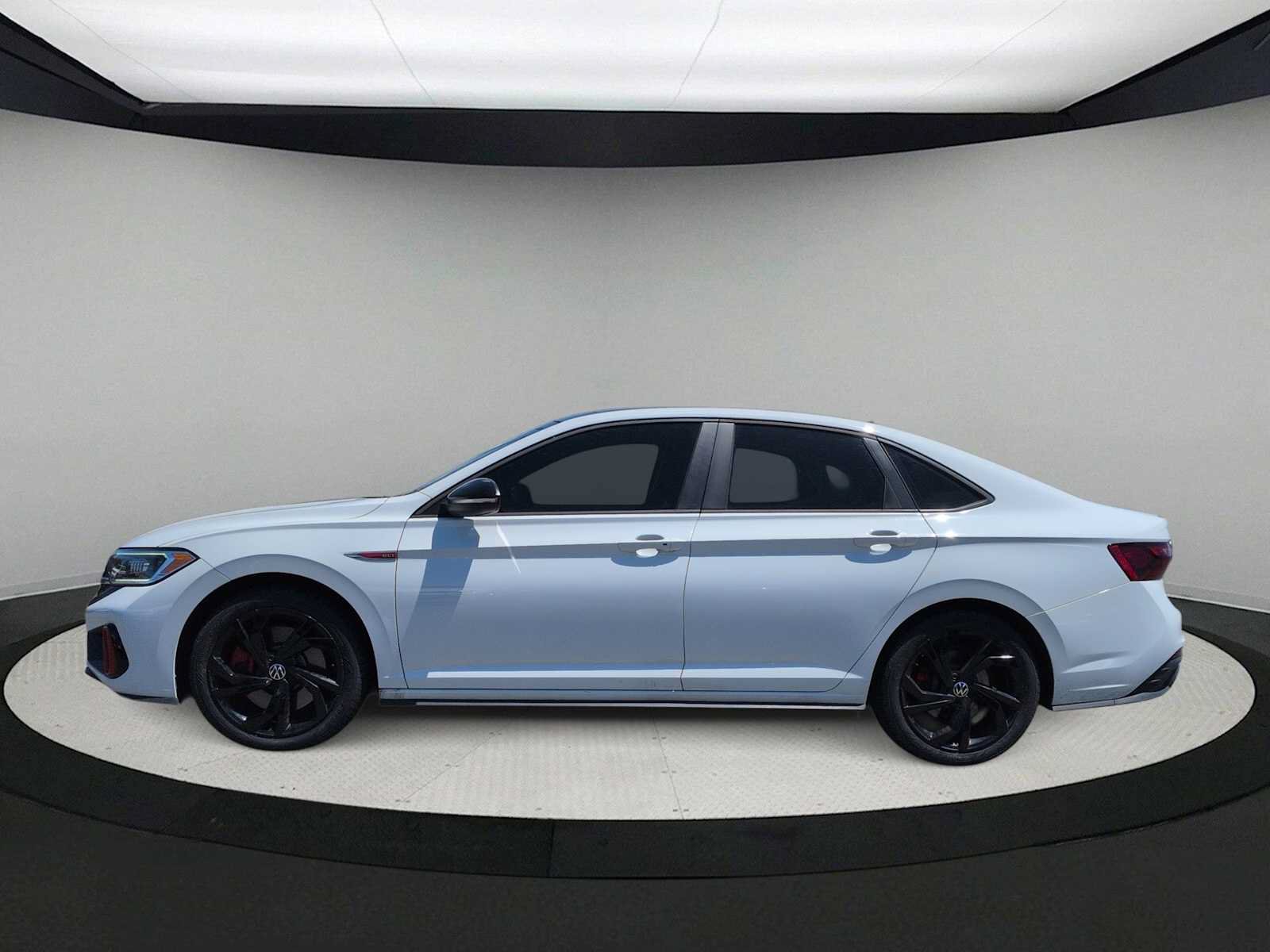 Used 2023 Volkswagen Jetta GLI Autobahn FWD image 5