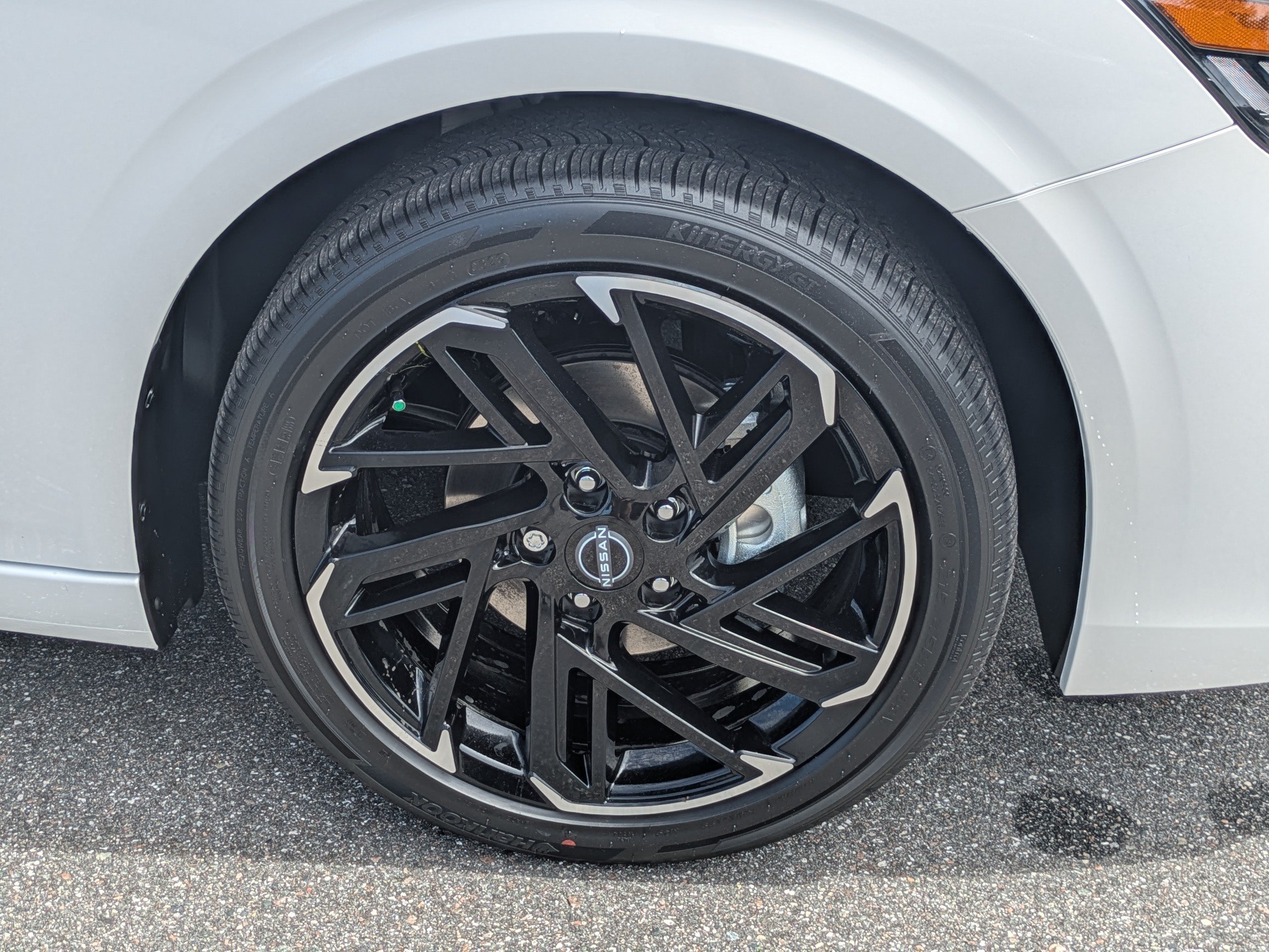 New 2026 Nissan Sentra SR w/ SR All Weather Package FWD image 11