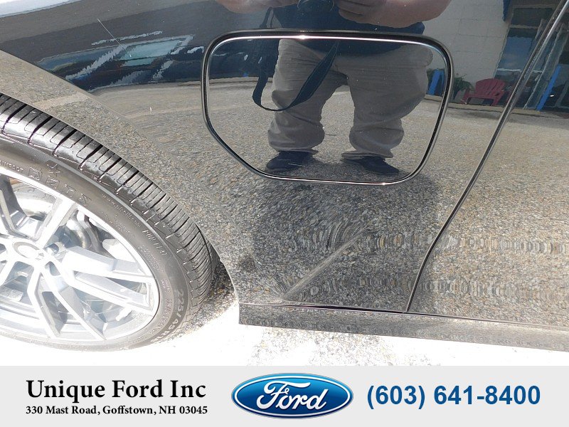 Used 2021 BMW 330e xDrive AWD/4WD image 11