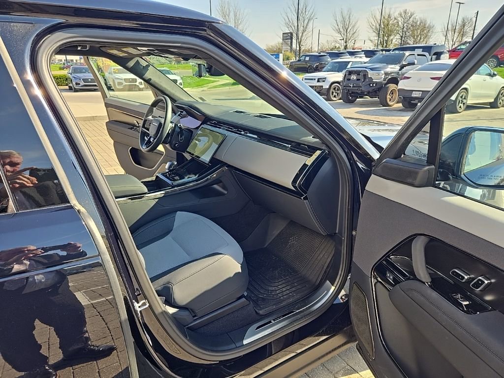 Used 2025 Land Rover Range Rover Sport SV Edition Two image 20